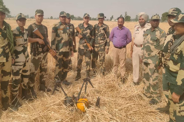 Punjab: BSF recovers 4 Pakistani drones, suspected heroin from Amritsar, Tarn Taran