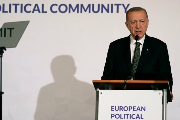 Erdogan Works to Deepen Ties With Putin Amid Allies&#039; Concerns