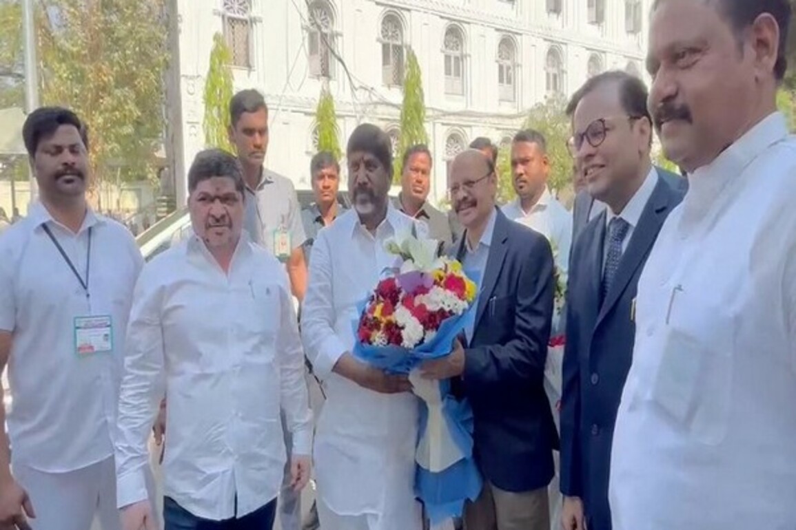 Telangana Finance Minister Bhatti Vikramarka arrives in Assembly with Budget documents