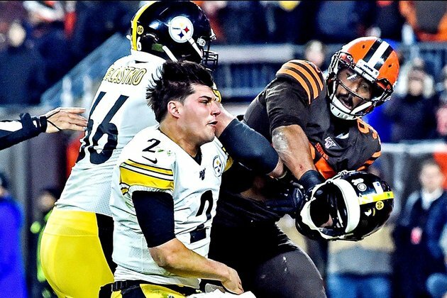 Browns' Garrett says helmet incident is in the past