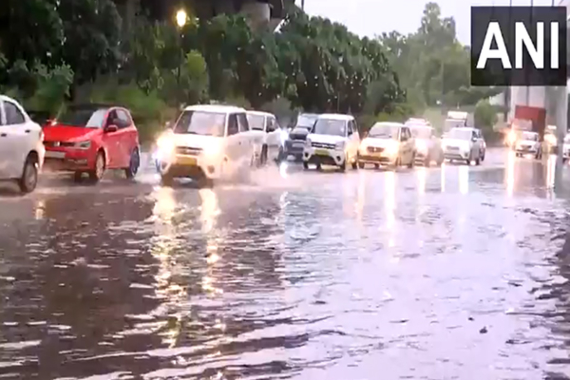Heavy rainfall causes waterlogging in several areas of Delhi