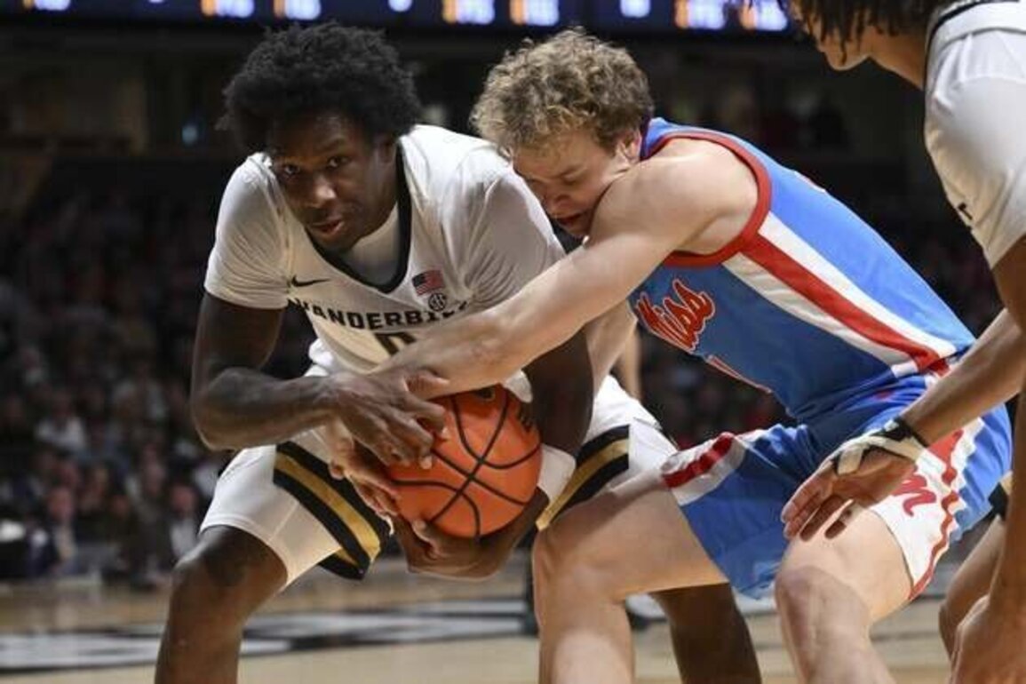 Tyler Tanner key to No. 18 Vanderbilt sneaking past Ole Miss