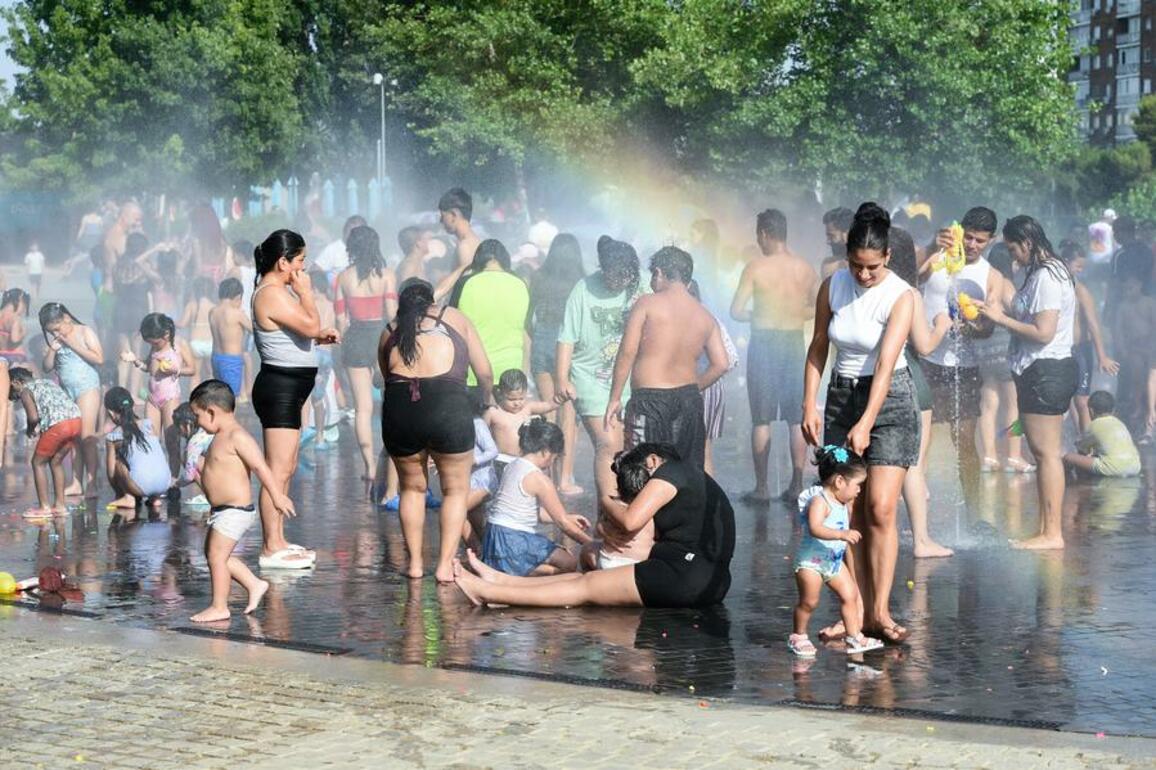 Interview: Europe facing earlier, stronger heatwaves -- climate scientist