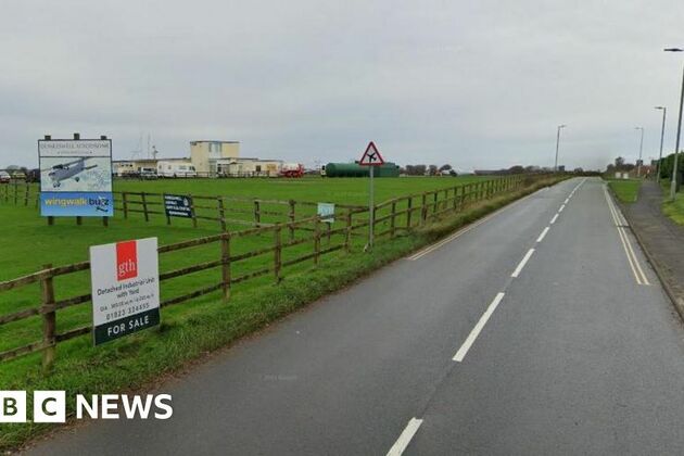 Skydivers killed in &#39;tragic accident&#39; at Dunkeswell Aerodrome