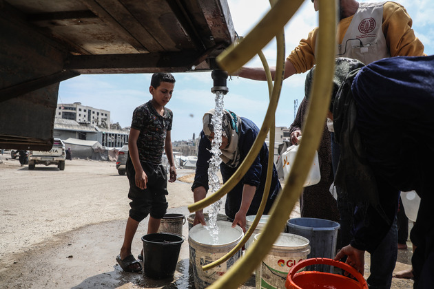 MIDEAST-GAZA CITY-WATER