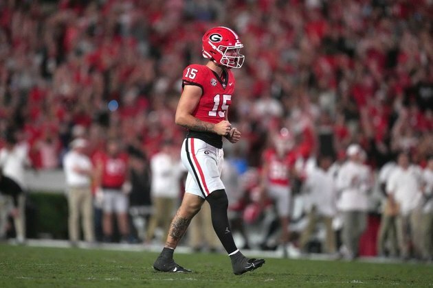 No. 1 Georgia braces for Auburn in Carson Beck's first SEC road test
