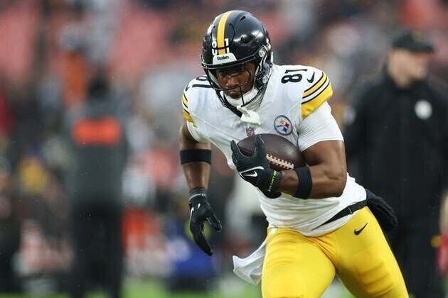 Reports: Packers sign veteran TE Jonnu Smith