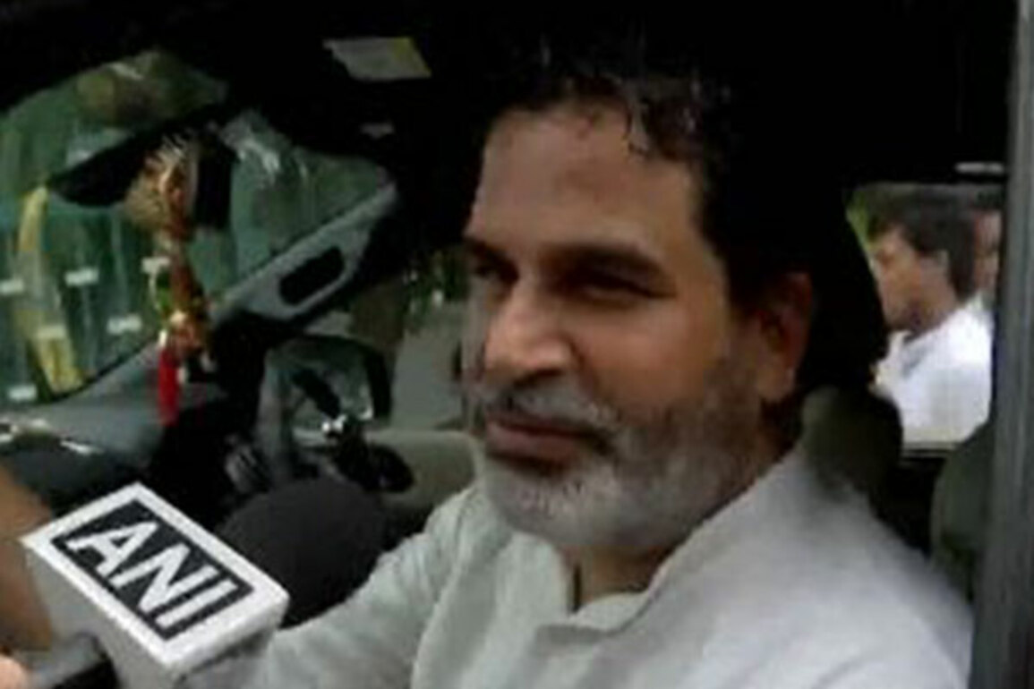 Bihar: Ex Union minister RCP Singh joins Prashant Kishor's party; merges 'Aap Sabki Awaz' with Jan Suraaj Party