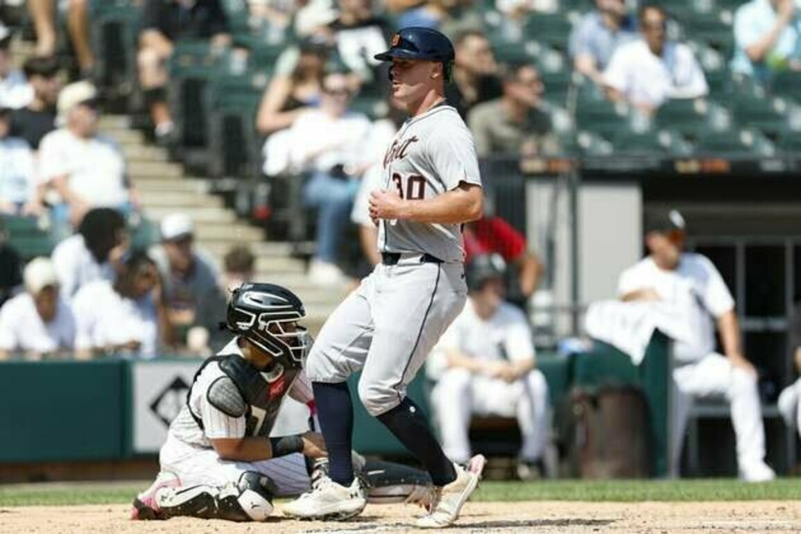 Tigers shut out White Sox on combined 2-hitter