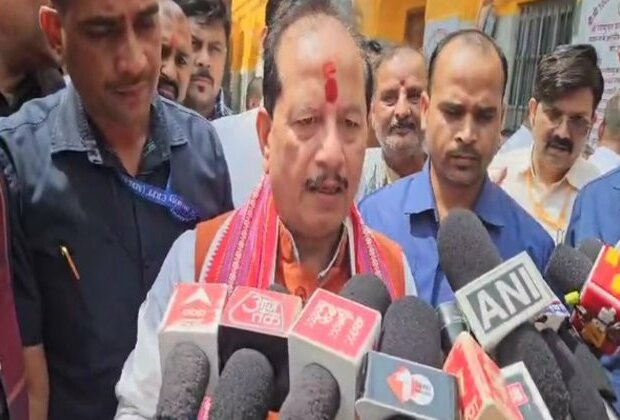 "Tejashwi Yadav did not react to  atrocities on Hindus...": Bihar Dy CM Vijay Kumar Sinha