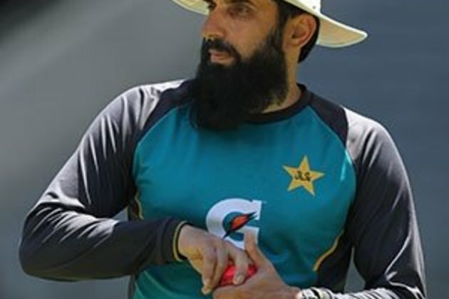 Pakistan recalls forgotten Fawad Alam for Sri Lanka Test