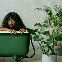 What actually happens to my skin when I have a really, really hot shower or bath?
