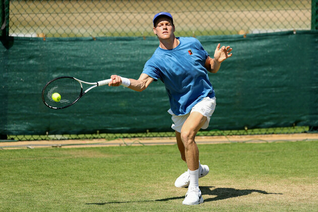 High seeds aim for top honors at Wimbledon with variety of approaches