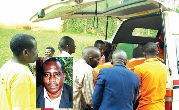 Abooluganda lwa Kalumba eyattibwa nga baggya omulambo ku ggwanika e Mulago. Kalumba eyattiddwa. Abooluganda lwa Kalumba eyattibwa nga baggya omulambo ku ggwanika e Mulago. Kalumba eyattiddwa.