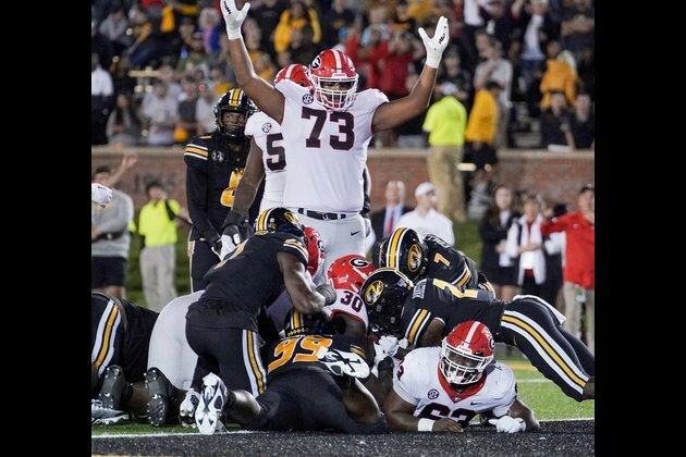 Top 25 roundup: No. 1 Georgia has to rally in 4th quarter
