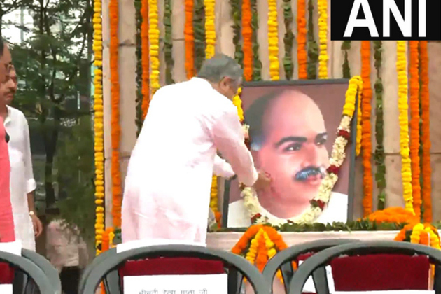 Ashwini Vaishnaw, Virendraa Sachdeva, Delhi CM Rekha Gupta pays floral tribute to Syama Prasad Mookerjee