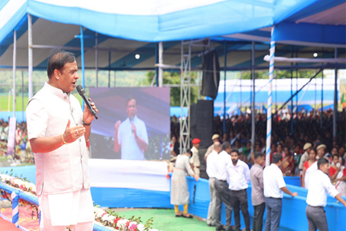 Assam CM distributes cheques amounting to Rs 10,000 each to 37,713 members of SHGs in Jagiroad