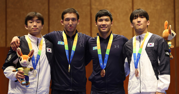 (SP)CHINA-HAINAN-SANYA-ASIAN BEACH GAMES-JIU JITSU-MEN'S -69KG-AWARDING CEREMONY(CN)