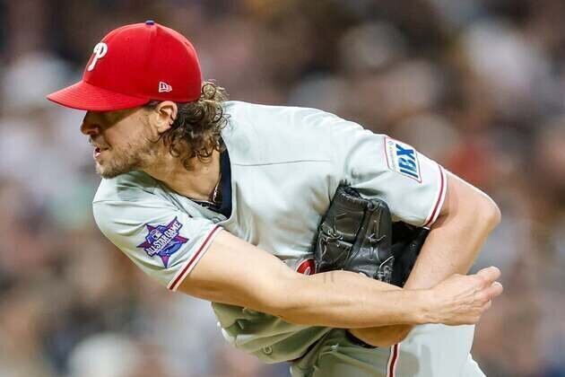 Trio of solo HRs help Phillies down Padres again