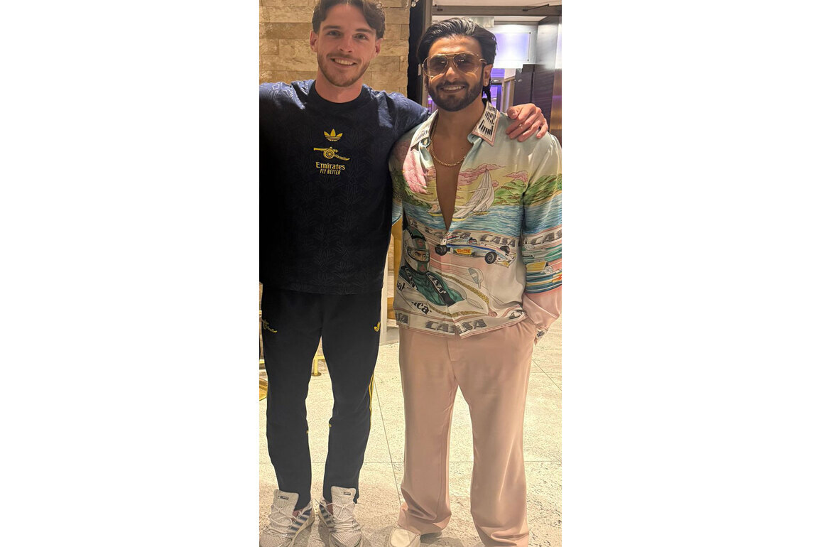 Ranveer Singh meets with Arsenal Midfield maestro Declan Rice, dedicates Kishore Kumar's "Tere Jaisa Yaar" song to him