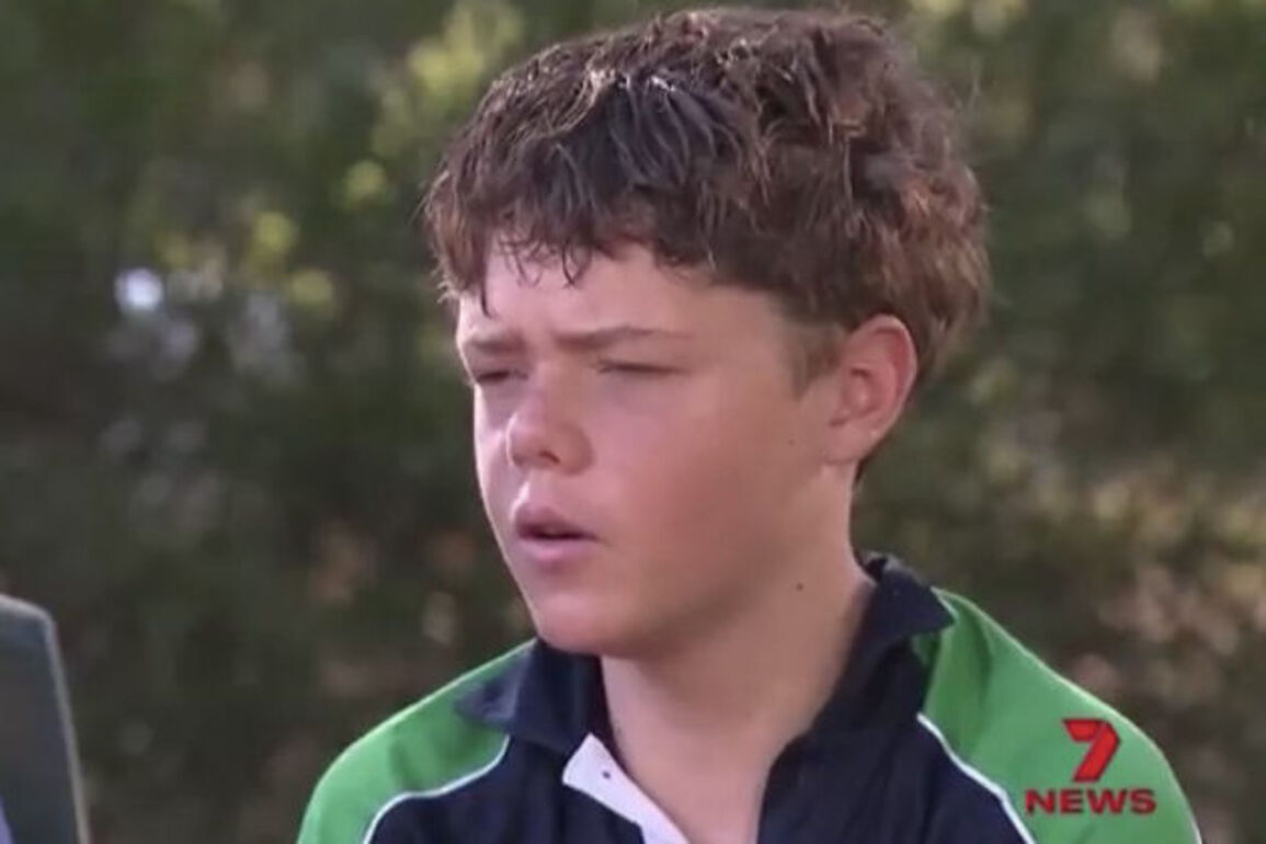 Teenager’s long ocean swim in Australia rescues mother, siblings