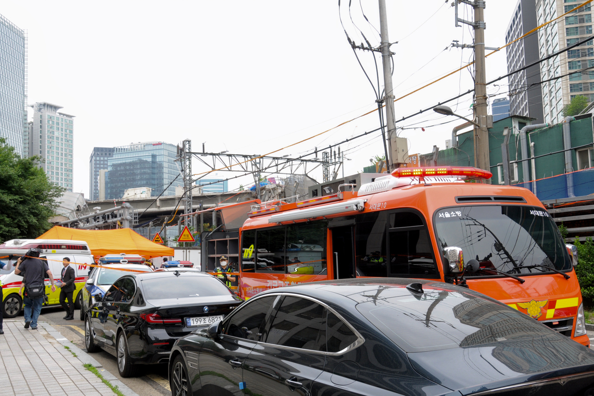 (SpotNews) SOUTH KOREA-SEOUL-OVERPASS COLLAPSE ACCIDENT