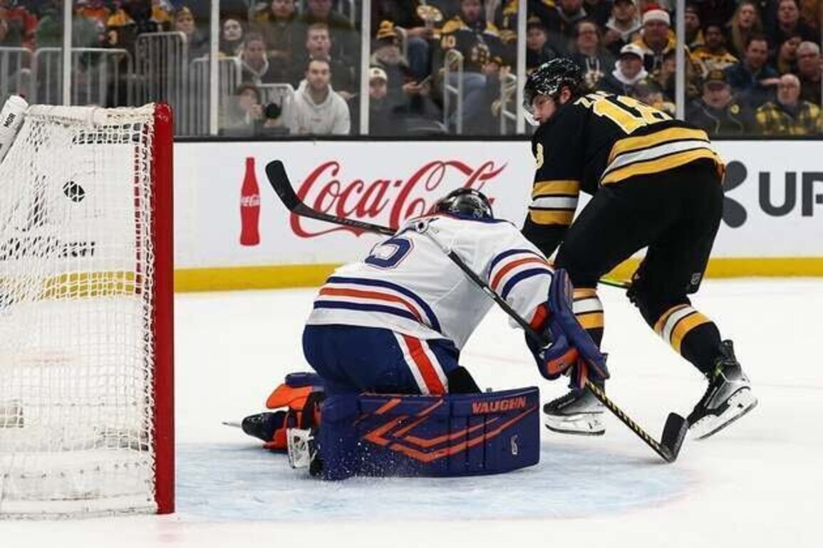 Oilers goalie Tristan Jarry leaves with injury