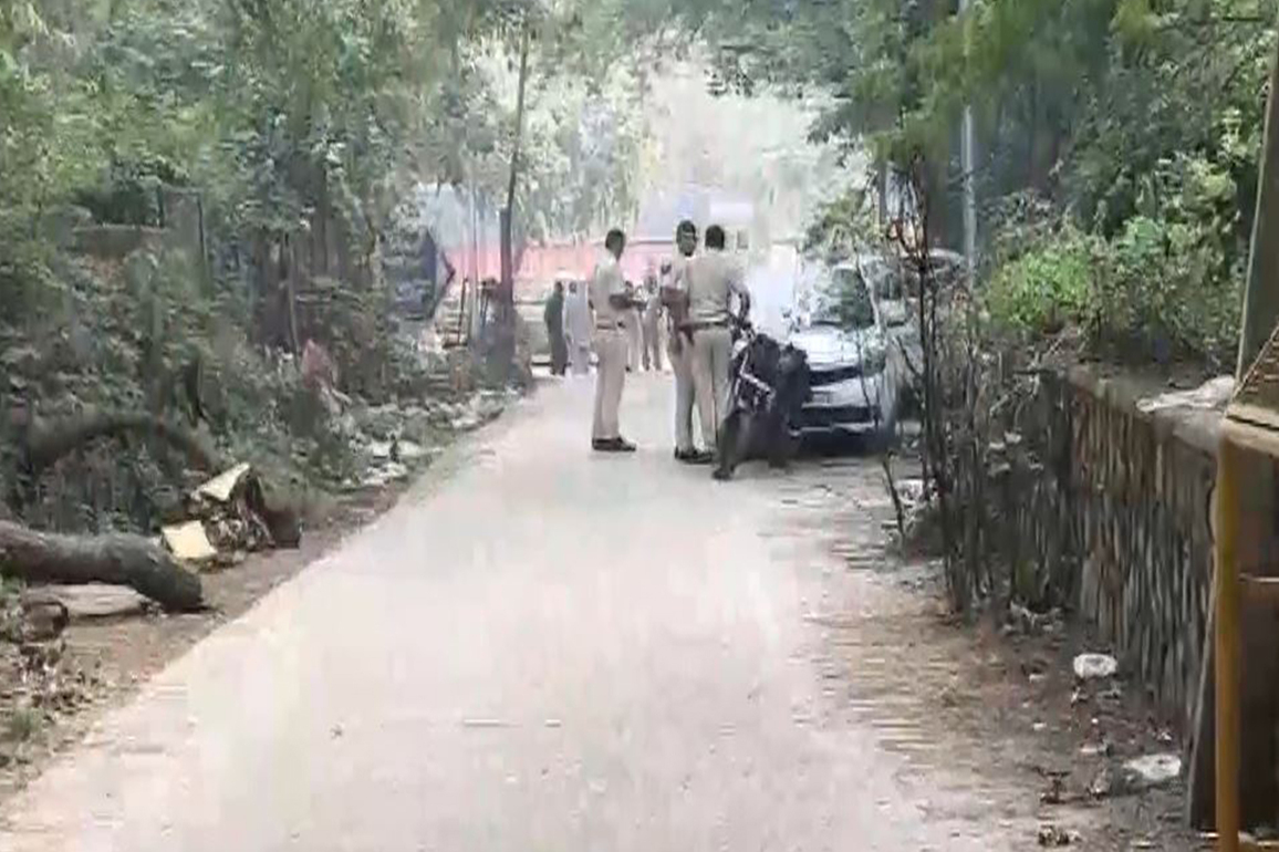 Criminal injured after brief exchange of fire with Delhi Police in Mehrauli