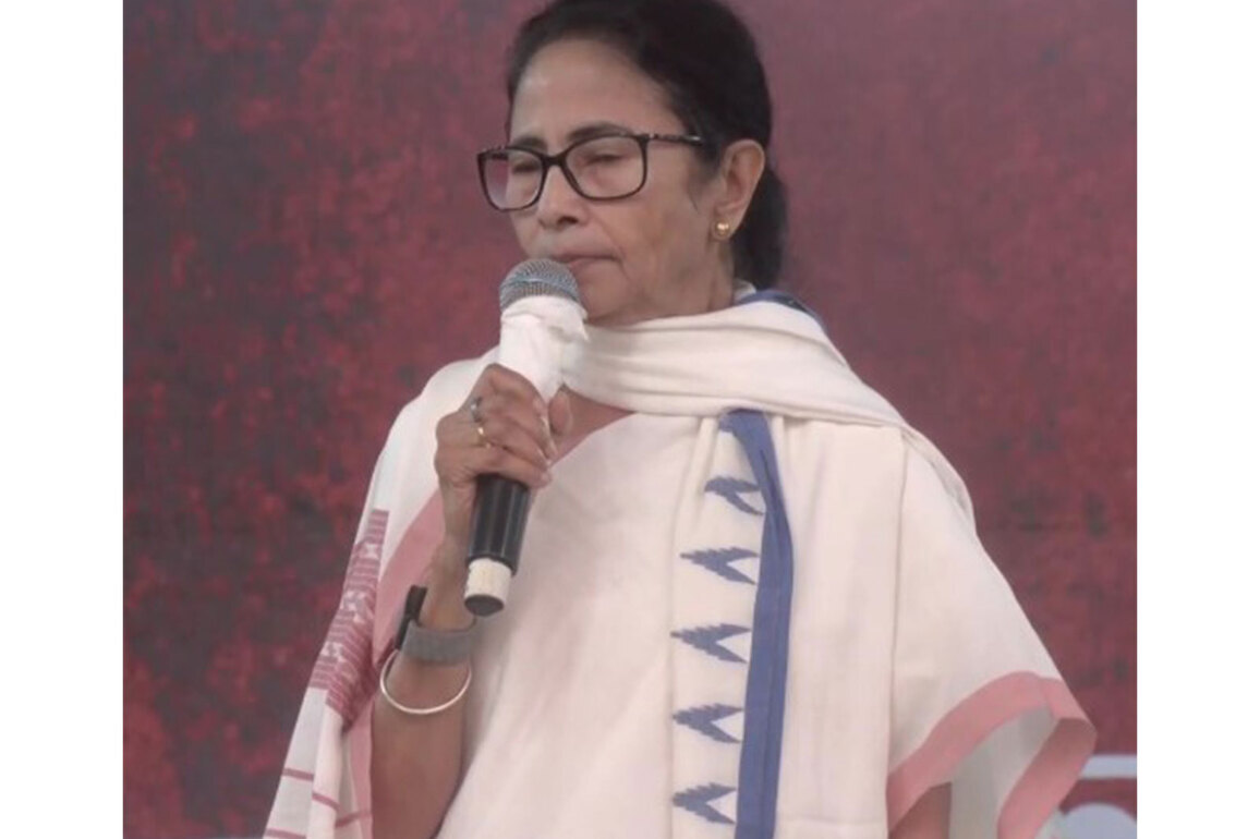 "Bhang Bengal plan will remain just a plan": CM Mamata Banerjee slams Centre over LPG hike, SIR