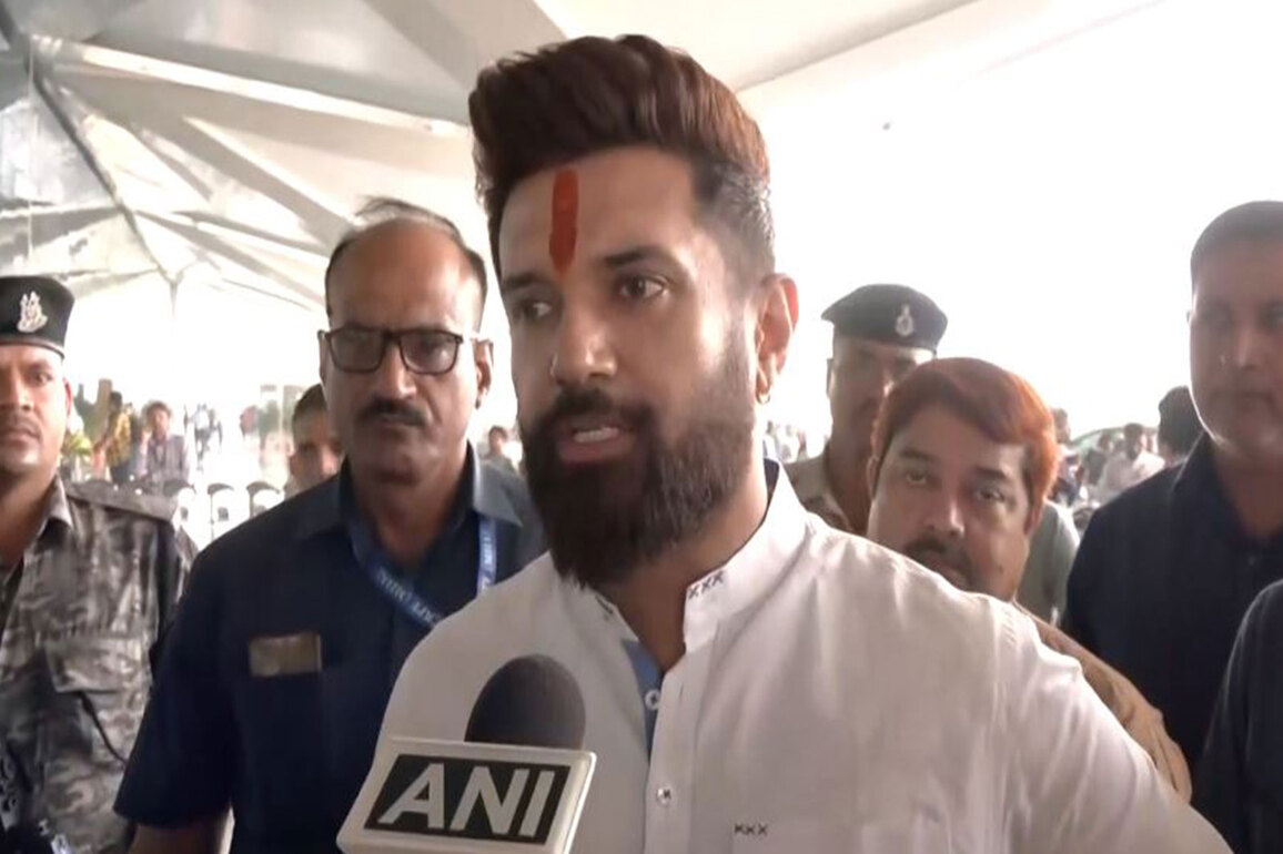"Mungeri lal ke haseen sapne": Chirag Paswan's jibe at Tejashwi Yadav's claim to form govt in Bihar