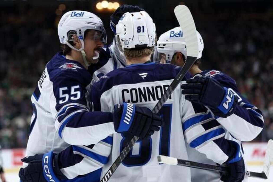 Trending upward, Jets aim to hand Leafs 3rd straight loss