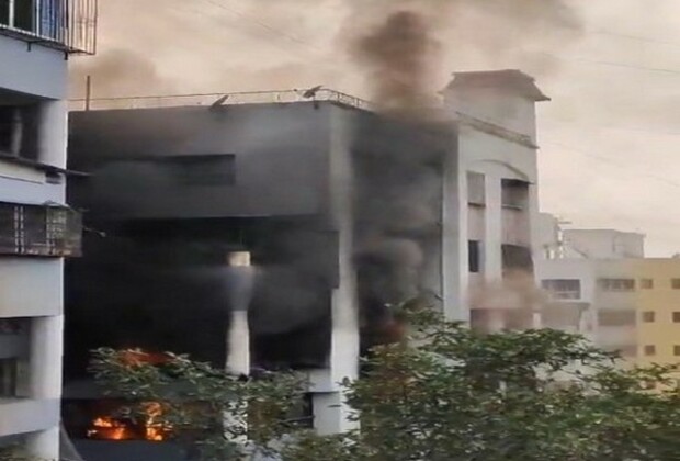 Maharashtra: Fire breaks out at residential building in Pune, one dead