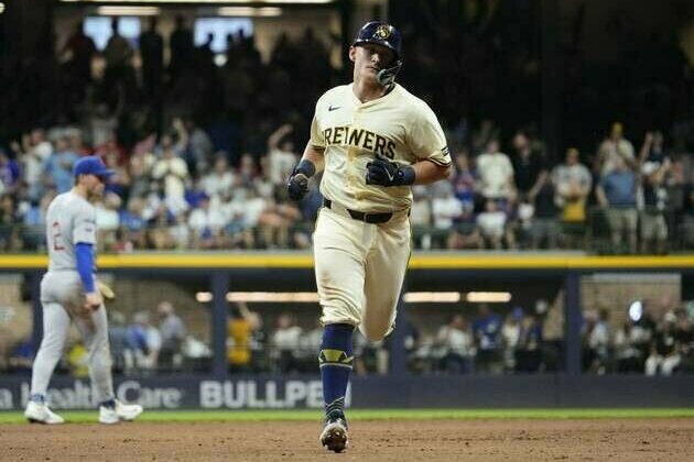 MLB roundup: Andrew Vaughn, Brewers slam Cubs