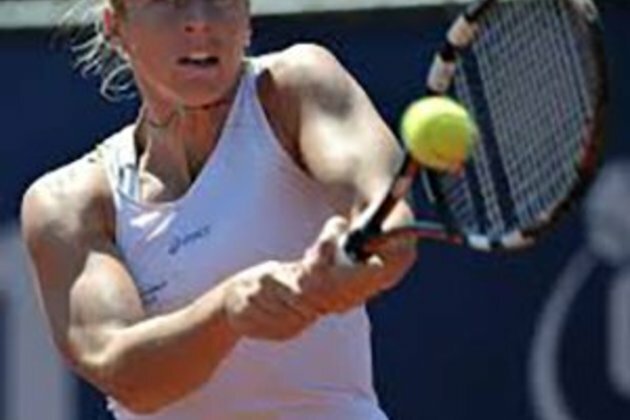 France, Romania head for Fed Cup semi-final decider