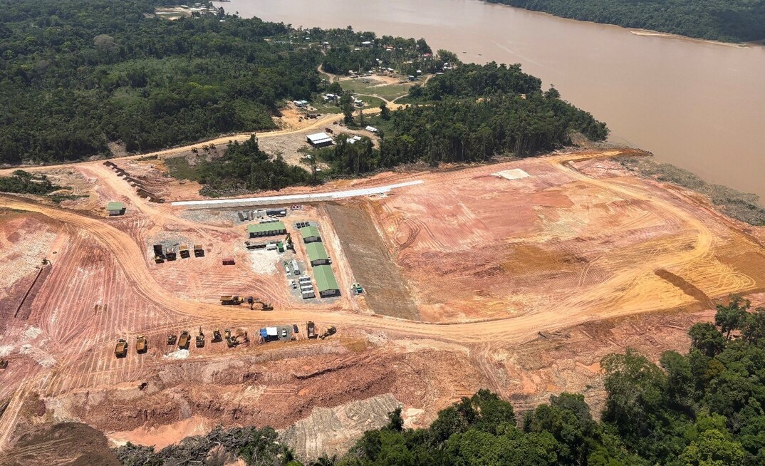 Construção da mina de ouro Oko West Guiana GMin G Mining Ventures