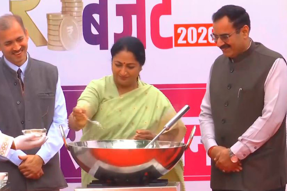 Delhi CM Rekha Gupta cooks Kheer for students ahead of Budget session