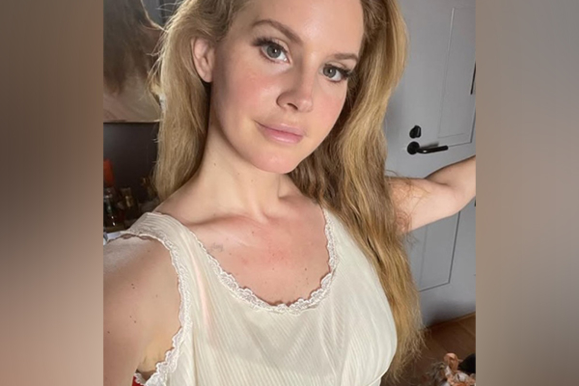 Lana Del Rey unveils new single 'Bluebird'