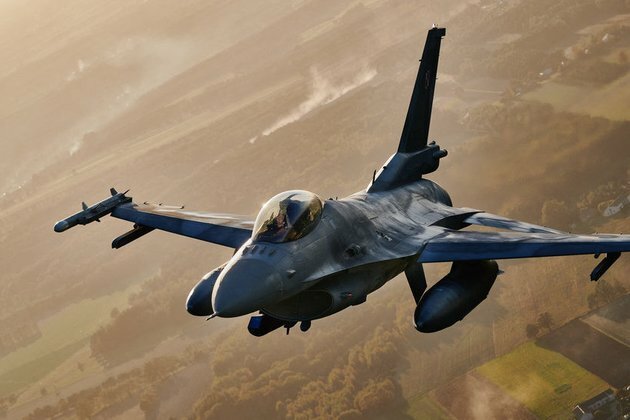 Pentagon being lobbied for F-16s to Ukraine Politico