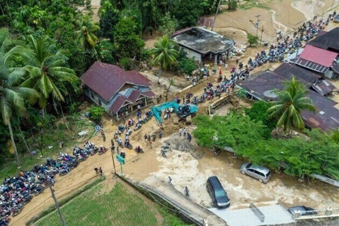 Floods in Indonesias Bali Kill at Least Six