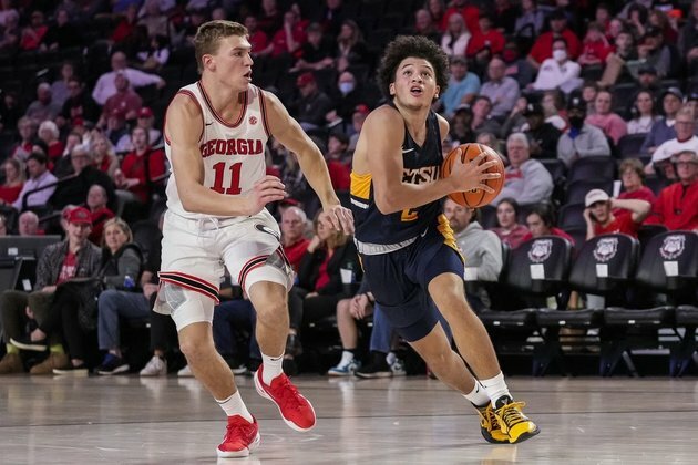 Reports: ETSU to hire Brooks Savage as coach
