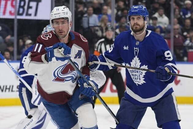 Brock Nelson's hat trick carries Avalanche past Maple Leafs