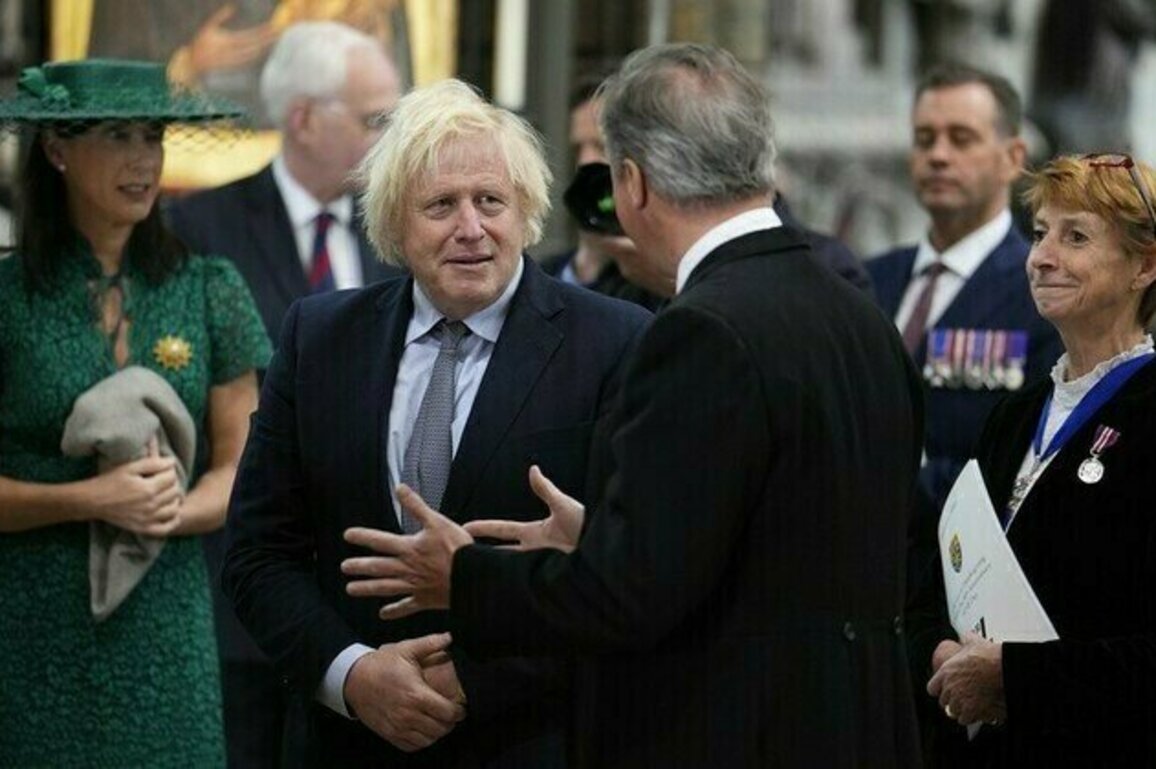 Ex-UK PM accused of profiting from government contacts