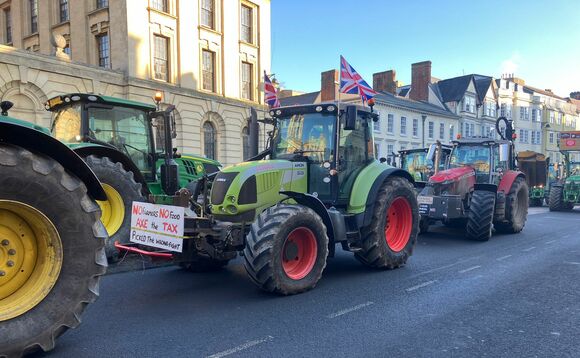 Oxford farming conference protest 10 580x358.jpeg