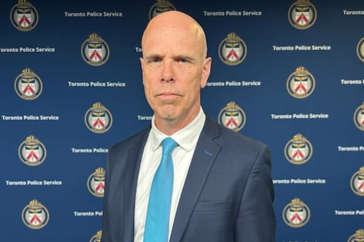 Toronto police report fewer youth gun arrests, but worry gang recruitment online rising