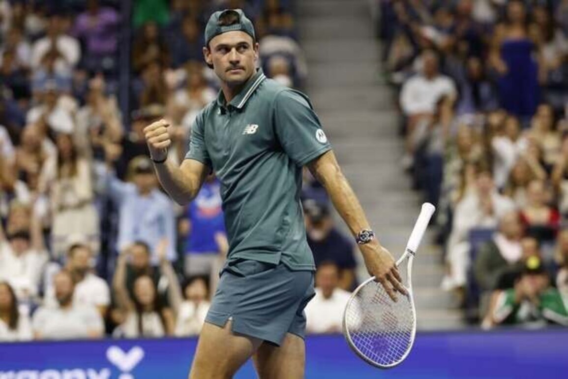 Tommy Paul among seeds advancing to Australian Open 3rd round