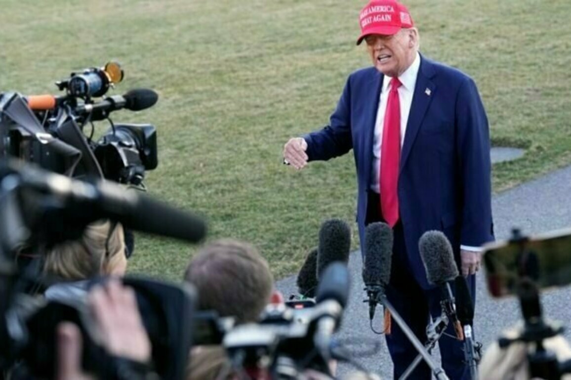 White House media access stirs debate