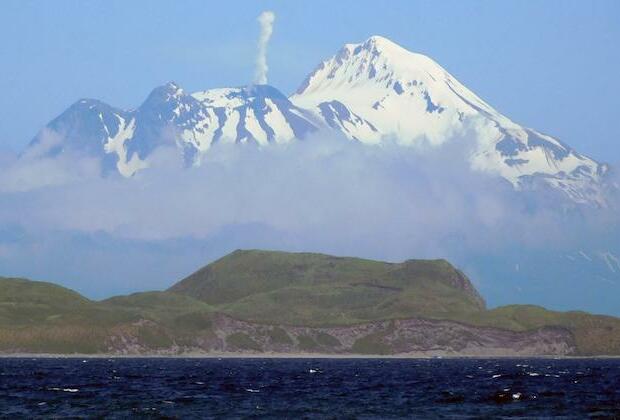 Airlines warned after Alaska's Great Sitkin volcano erupts