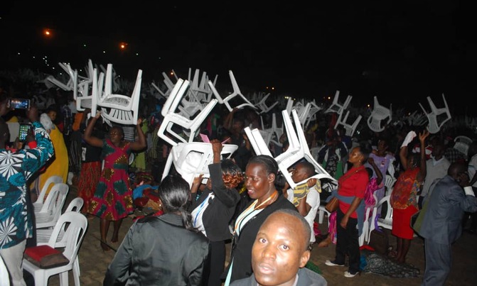 Pastor Ssenyonga prophesies success Pastor Ssenyonga prophesies success