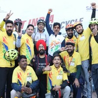 Actors Amit Sial, Rahul Bose advocate balanced diet, active lifestyle during 'FIT India Sundays on Cycle' meet