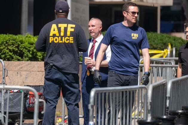 Suspect Detained For Fireworks Near NY Federal Building  UK Crime